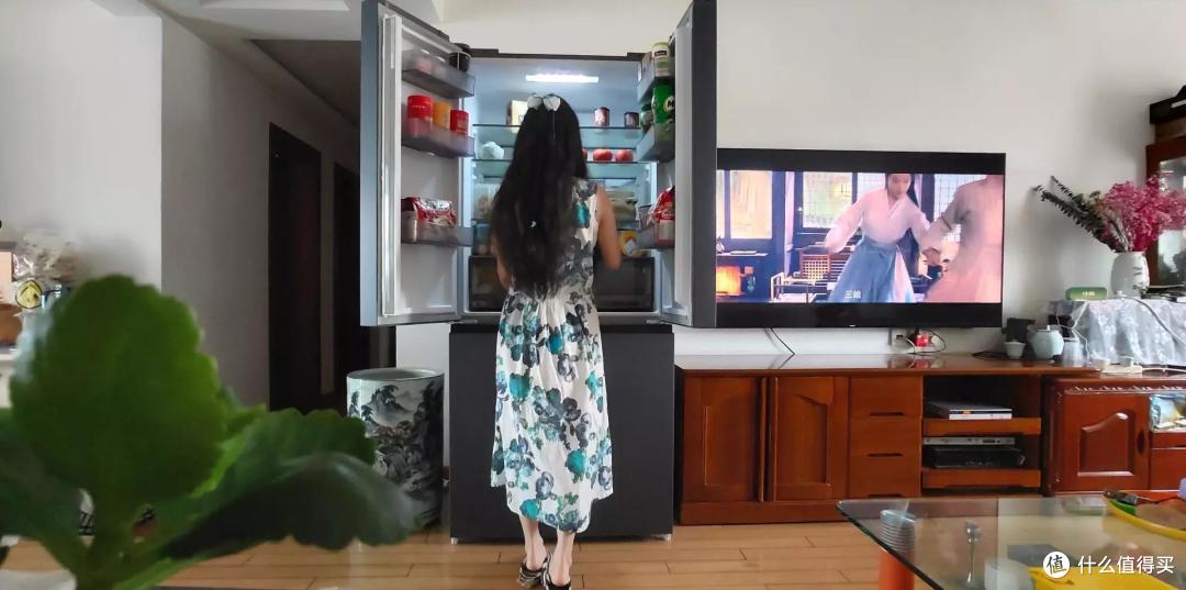 九百二十块食材还没有塞满,云米AI冰箱iLive 2Y 让你20天不出门