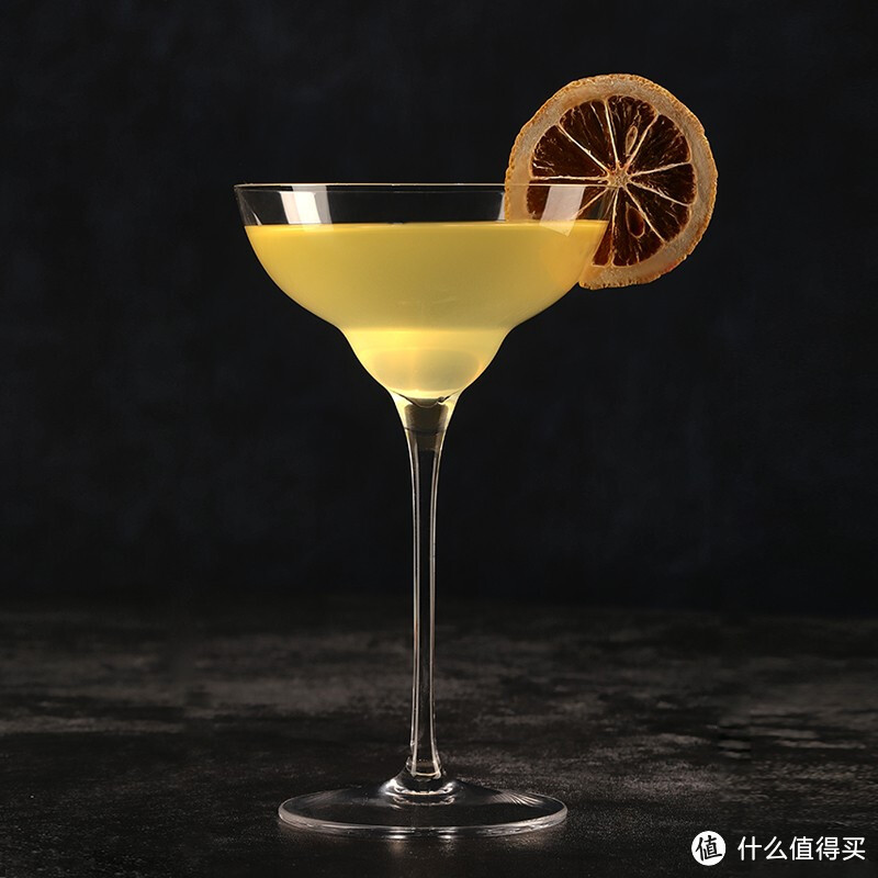 原来是这样的酒杯？告诉你如何搭配酒杯来喝酒！！！