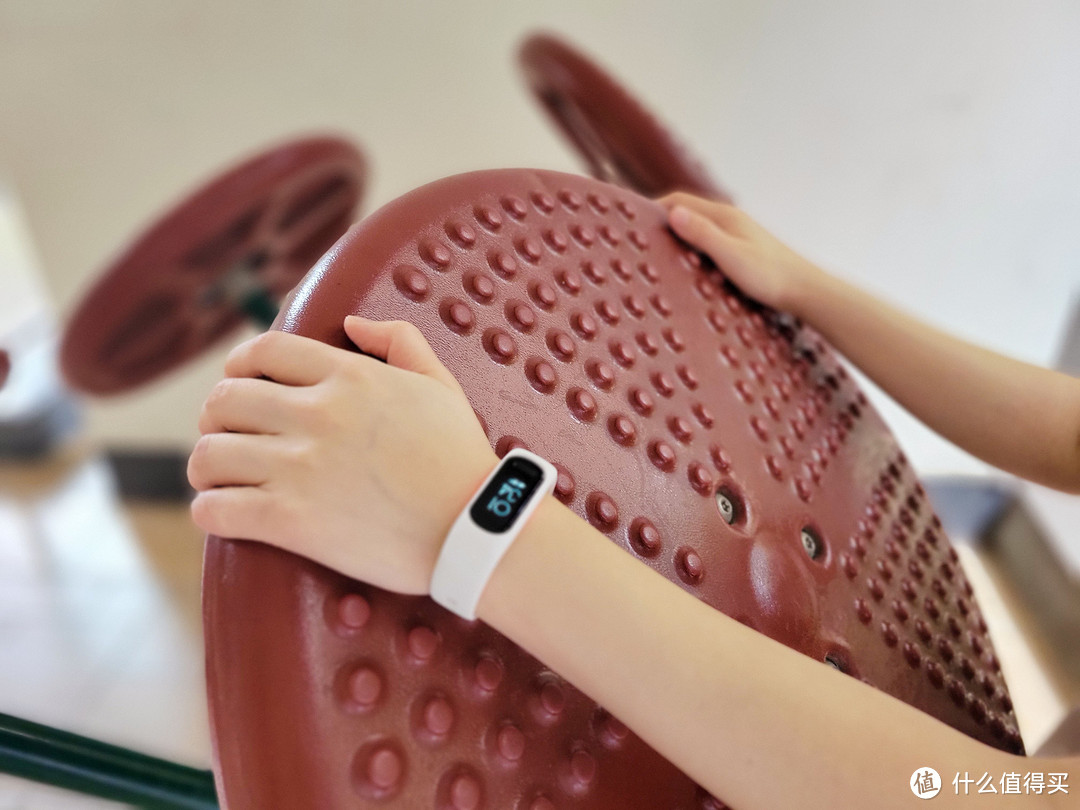 运动健康小姐姐的腕上新宠佳明smart5手环上手体验