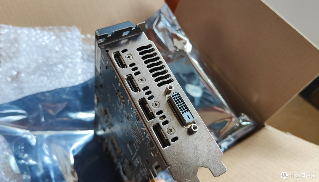 在40系显卡发布前,入一块GTX1060矿渣来过度
