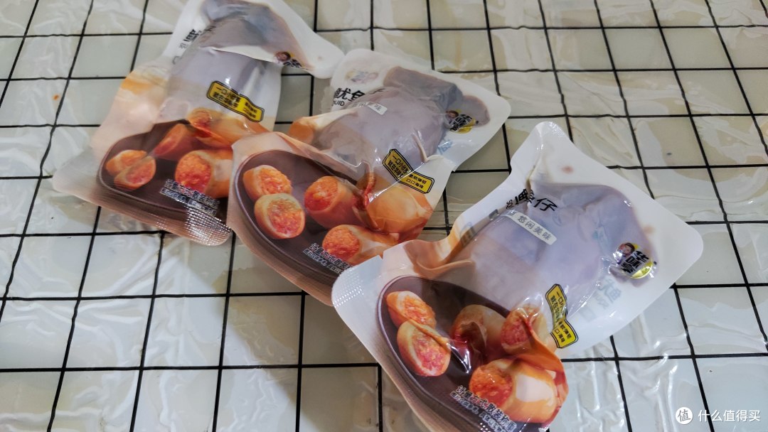 华味亨的鱿鱼仔,会偏咸一点点。除了华味亨,我觉得这三家的鱿鱼仔也不错