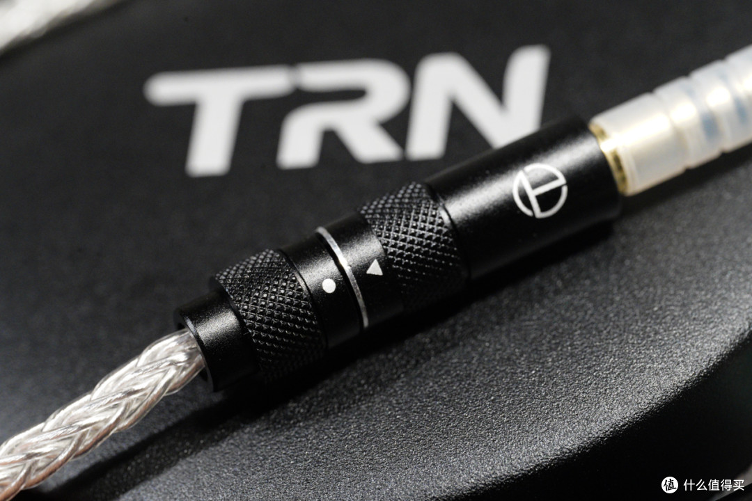 新品种！这是一条强调氛围的好听型耳塞：TRN Kirin评测