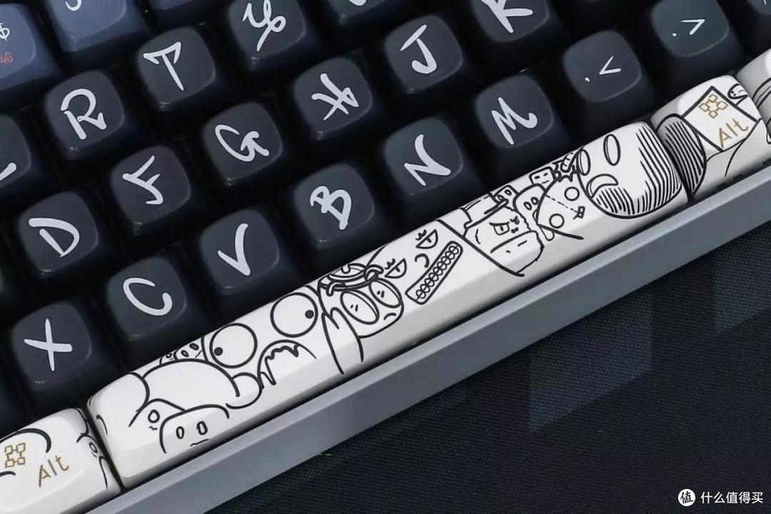 我的键盘我做主!洛斐小翘玩新花样,定制键帽?网友:DIY毫不留情
