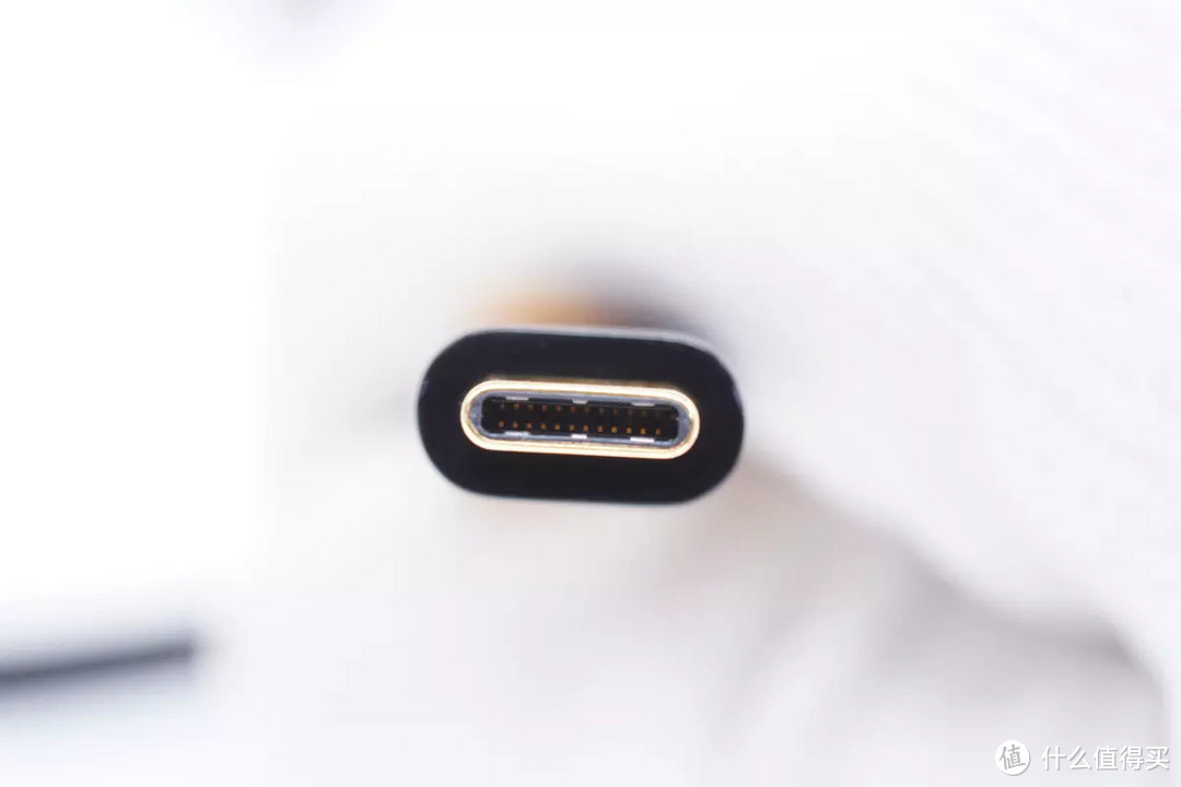 魅族 PANDAER 240W数据线评测:次世代40Gbps传输,超清8K臻彩世界