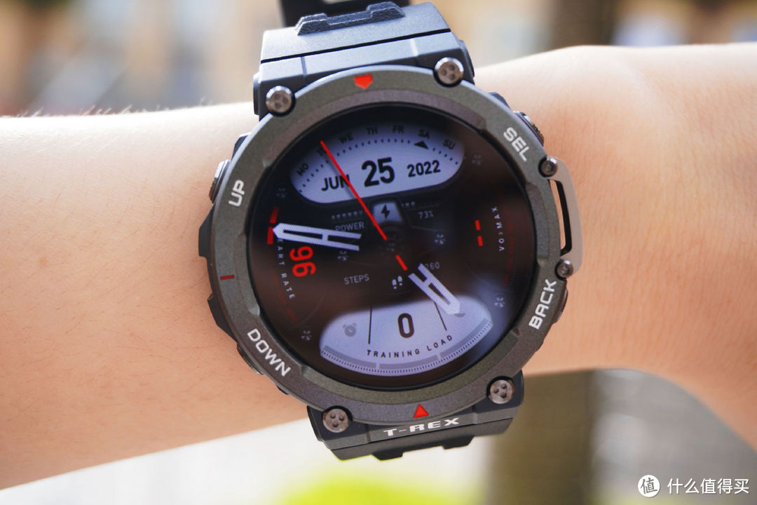 在户外野，你需要一块怎样的智能手表？