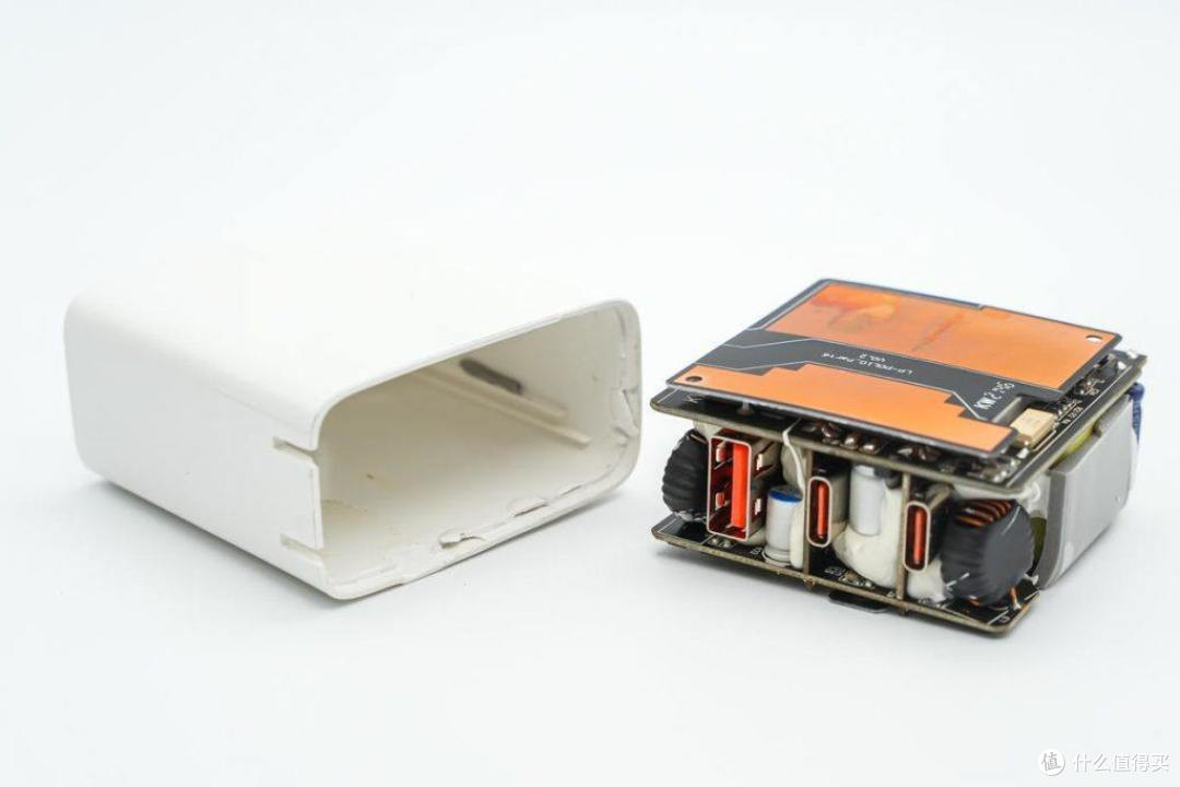 拆解报告:LETRON立创普65W 2C1A氮化镓充电器LC-A301