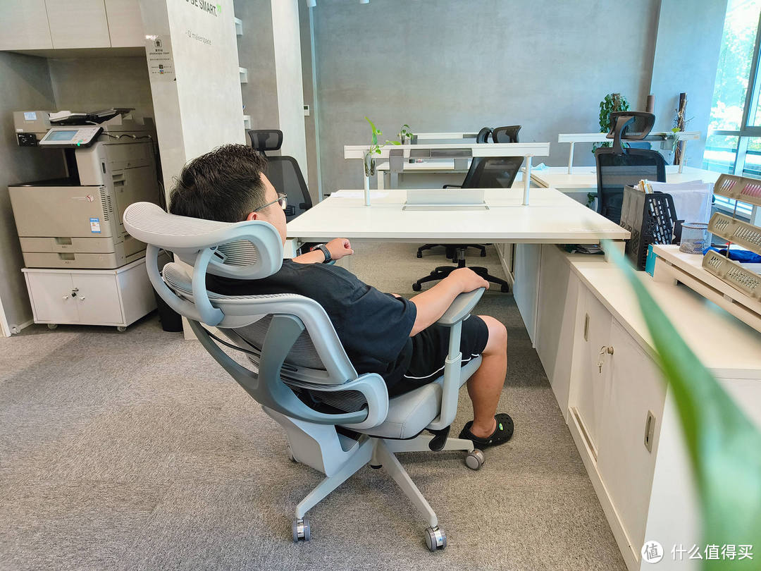 办公椅、人体工学椅推荐！办公椅怎么选比较好，永艺H8电脑椅体验！