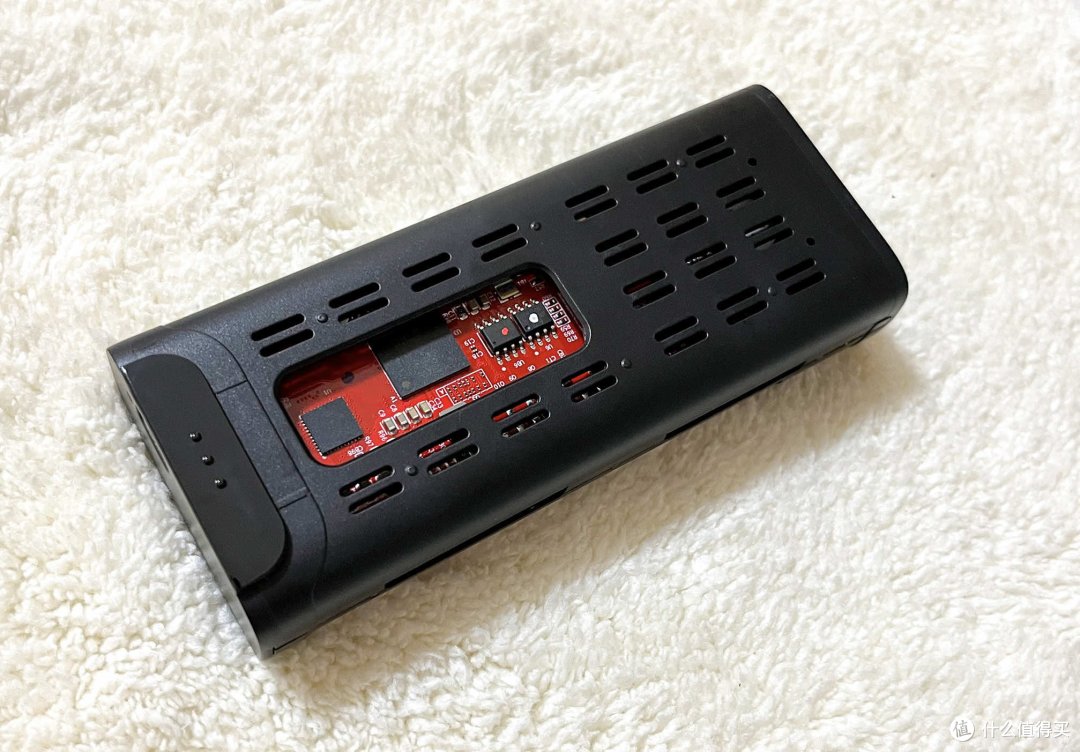 KIOXIA EXCERIA PRO SE10 PCIe x4 Gen4 2TB NVMe SSD用优越者S226A USB4.0硬盘盒是怎样一种极速传输的体验呢?