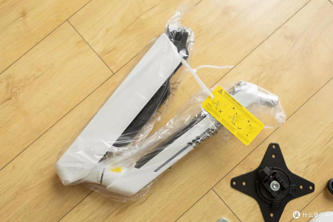不仅更好看,北弧E700 RGB显示器支架使用评测