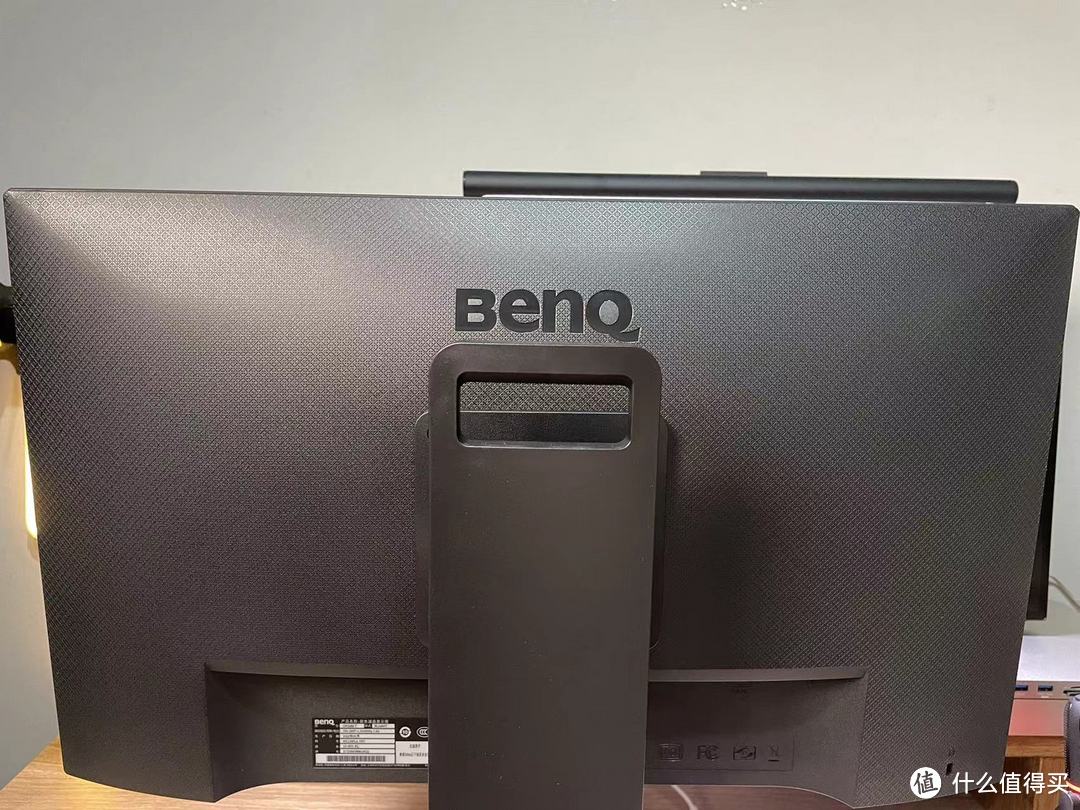 千元入门显示器 升降旋转支架+扬声器+自动护眼功能 明基BenQ2480T显示器体验