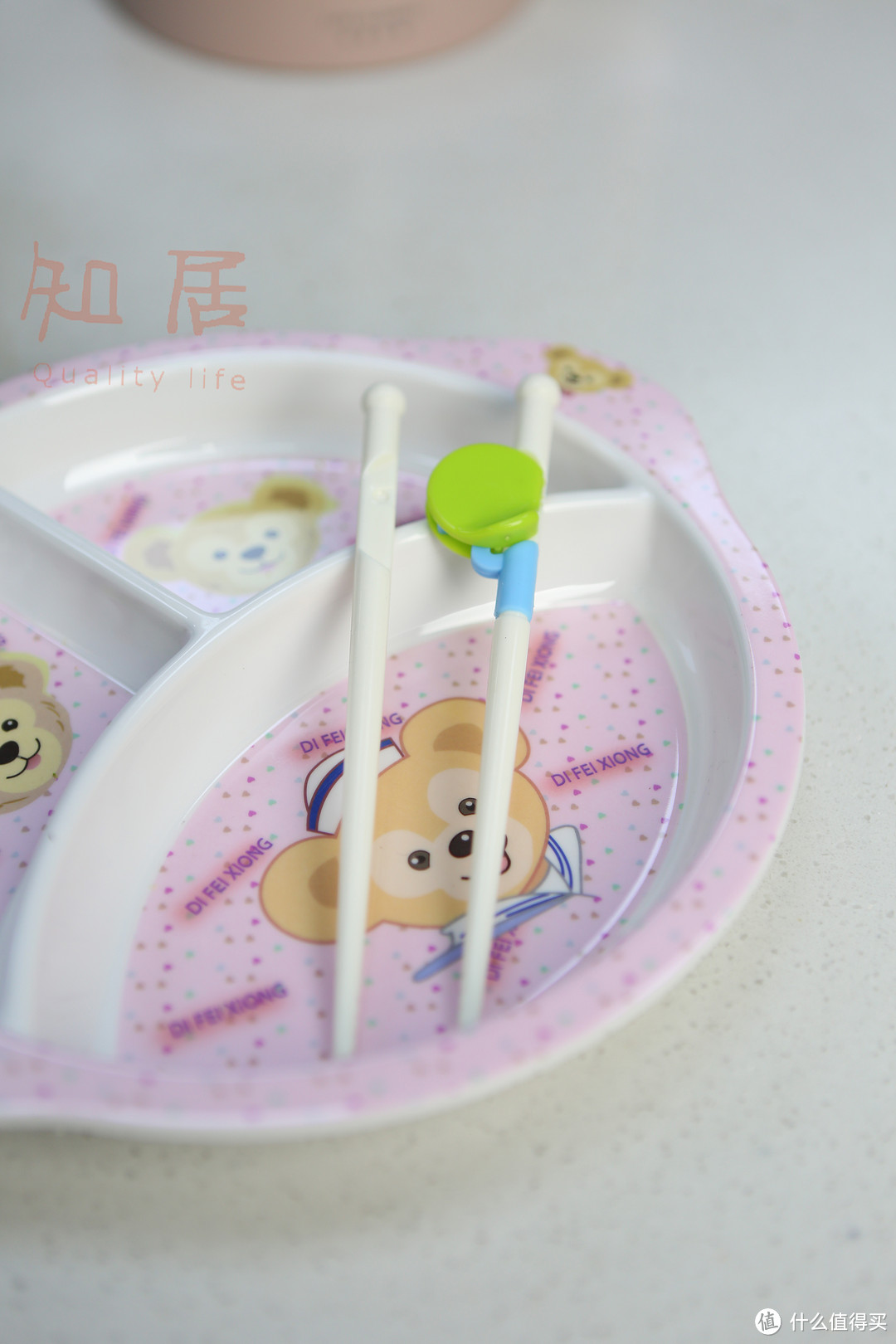 环保材质，学习吃饭两不误: 小袋鼠巴布 儿童学习筷