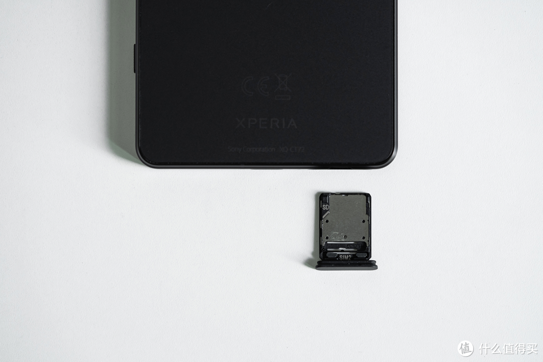 玩腻了国产机和 iPhone，要不试试索尼 Xperia 1 IV？