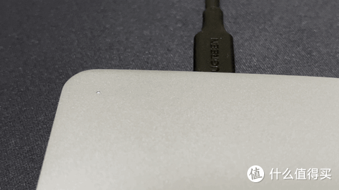 绿联2.5英寸USB Type-C 3.1接口铝合金硬盘盒开箱和测速体验