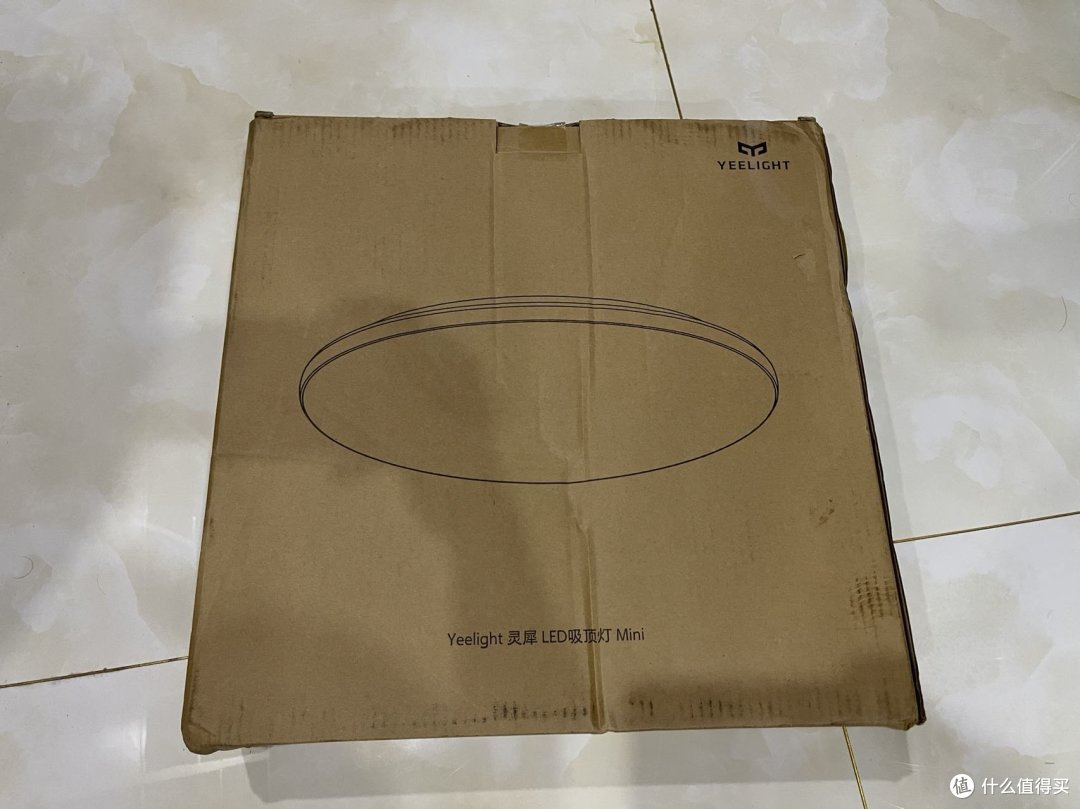 终于换上了心心念的智能吸顶灯,这下拍照都不用特意补光了