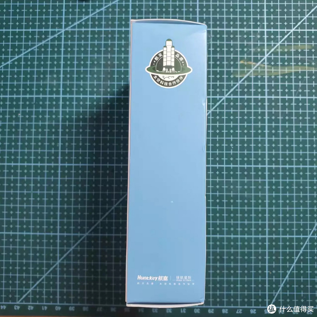 航嘉(Huntkey)30W安全快充充电头测评