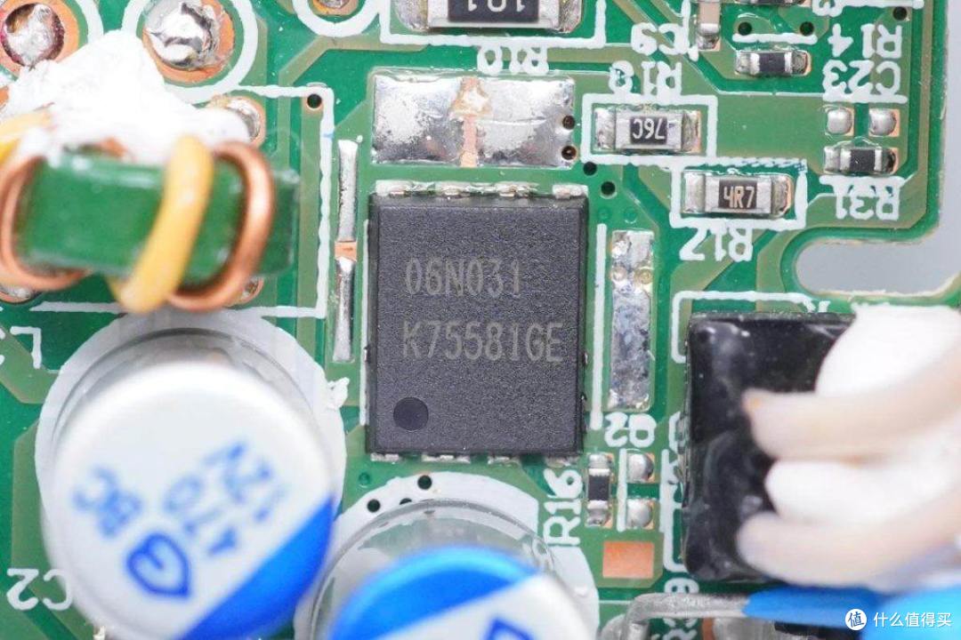 拆解报告:eero 24W PD快充充电器C010001