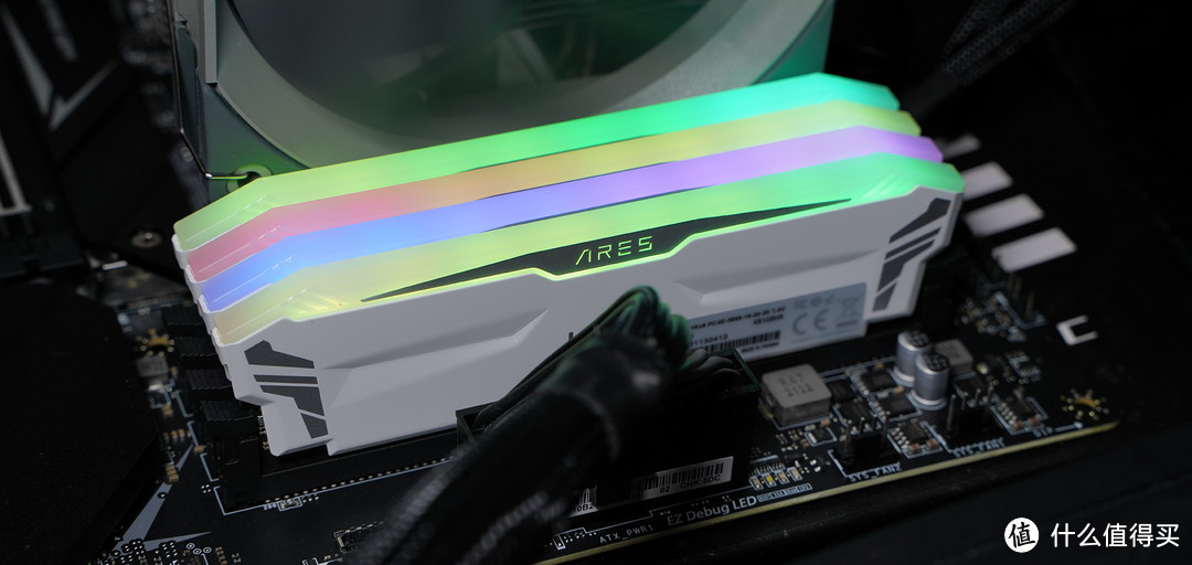 有了R7 5700G还要啥显卡？ 雷克沙ARES RGB DDR4 3866MHz 16GB内存试玩