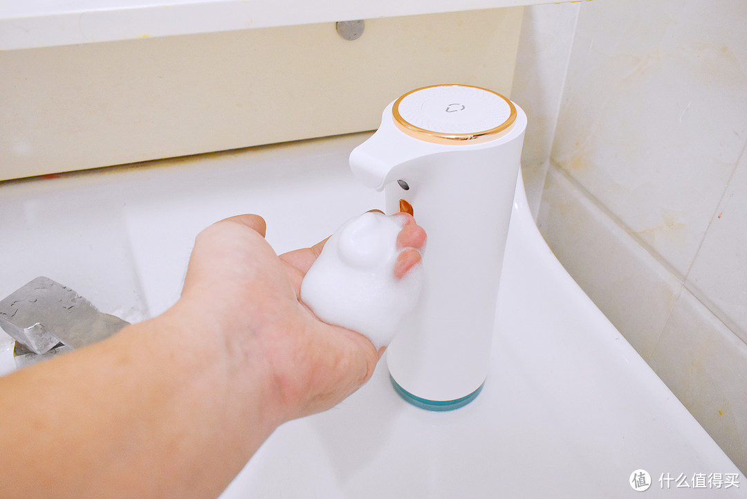 波洛克D23-2自动感应洗手机：软绵绵的泡沫，带来干净舒爽的洗手新体验，让洗手成为趣事