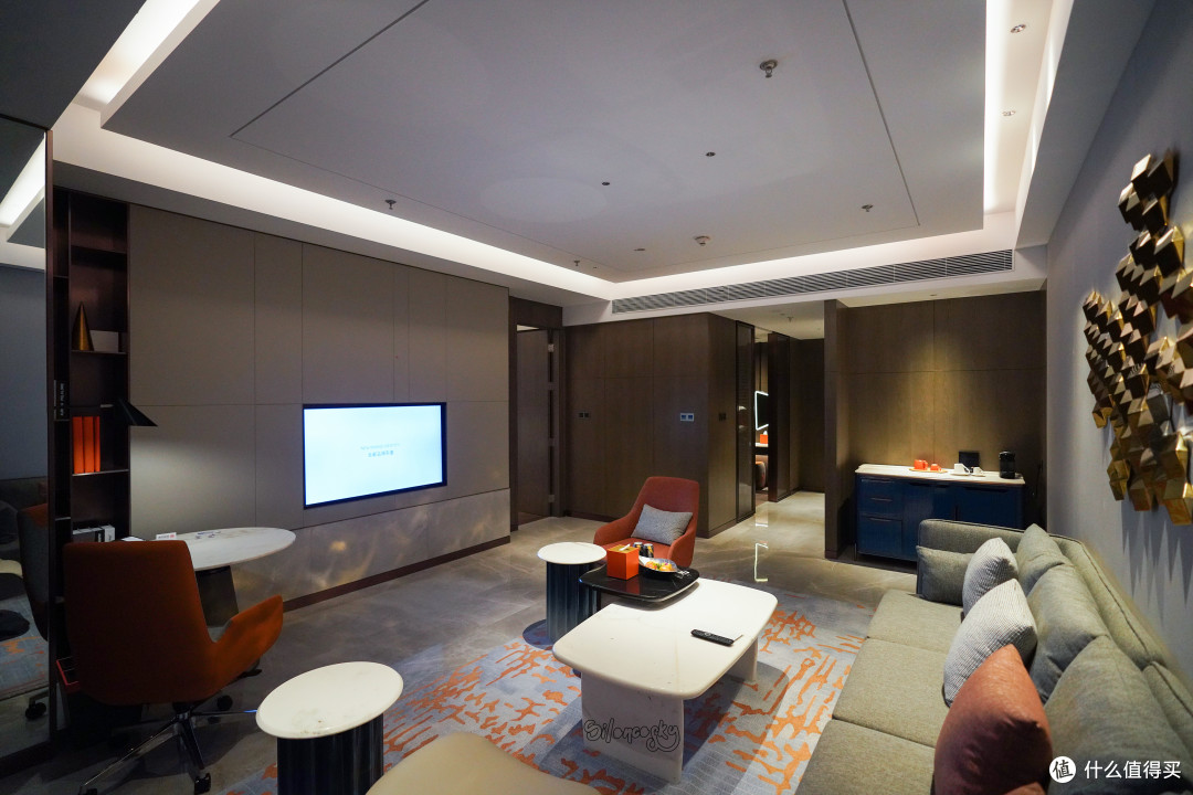 IHG新政之后首住:三位一体!青岛金水皇冠假日酒店 行政套房体验