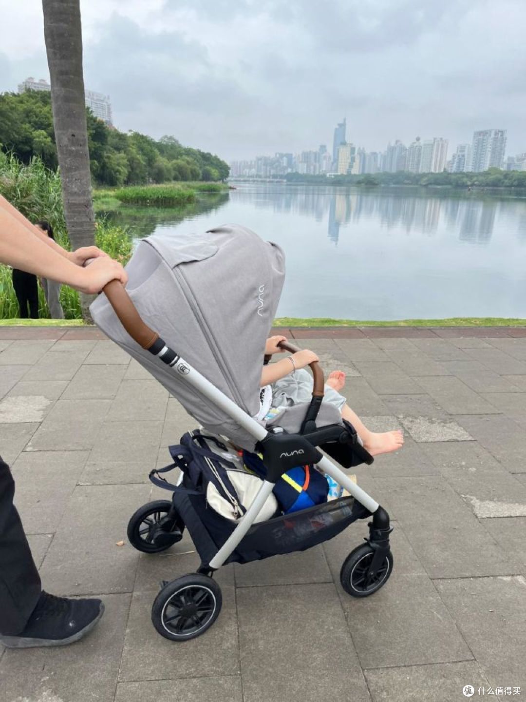 有哪些特别好用的婴儿车值得推荐?婴儿车应该怎么选?
