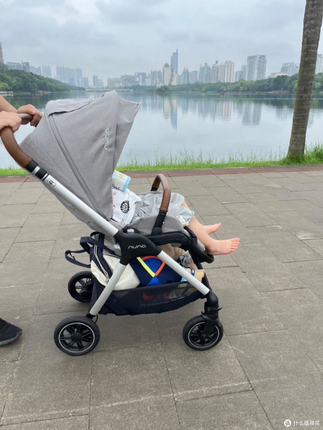 有哪些特别好用的婴儿车值得推荐?婴儿车应该怎么选?