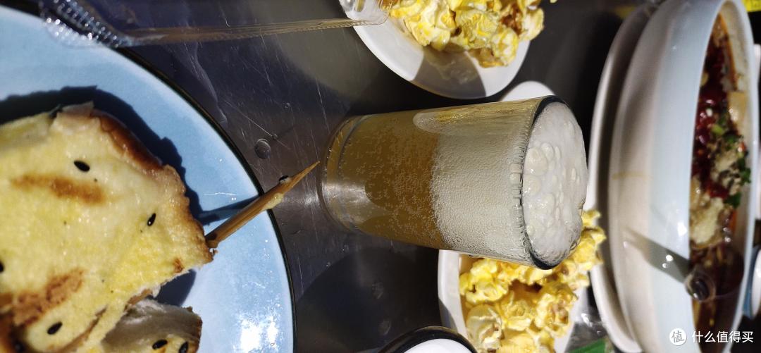 6块多一罐的入门东德萨克森州产德国小麦啤酒,能撑得起一份儿撸烤肉筋和五花肉串的“初心”吗?