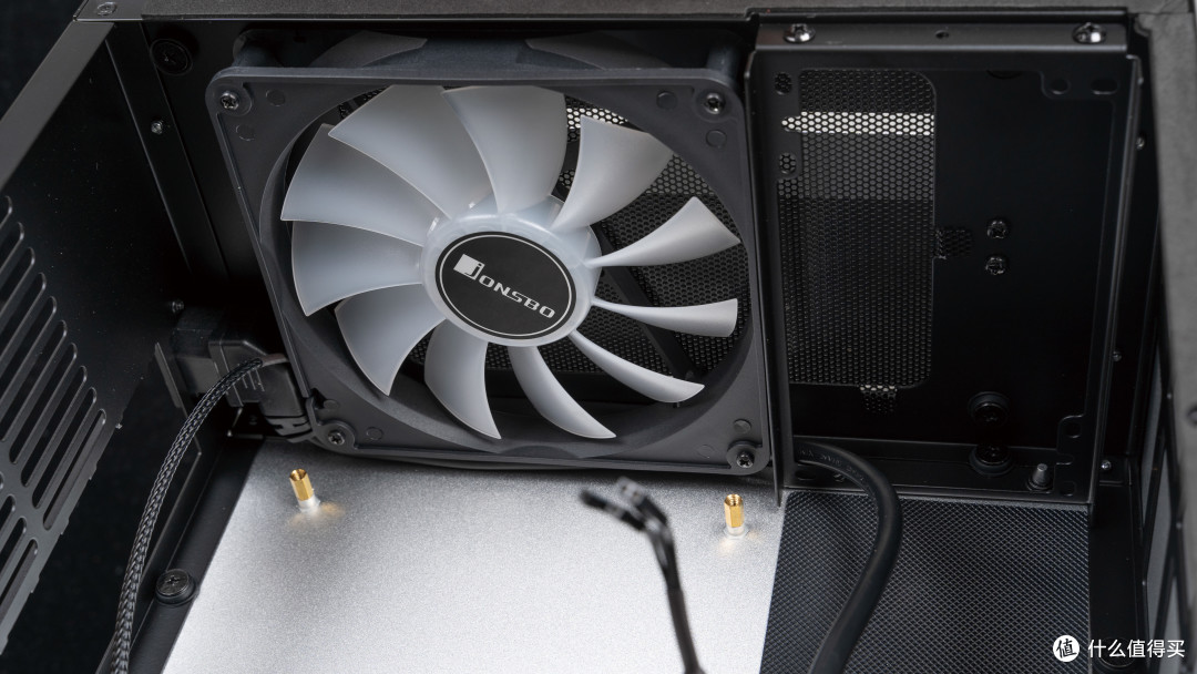 体积仅12.5L的超便携ITX机箱—Ryzen 5 5600X+RX 6400之舍友装机记