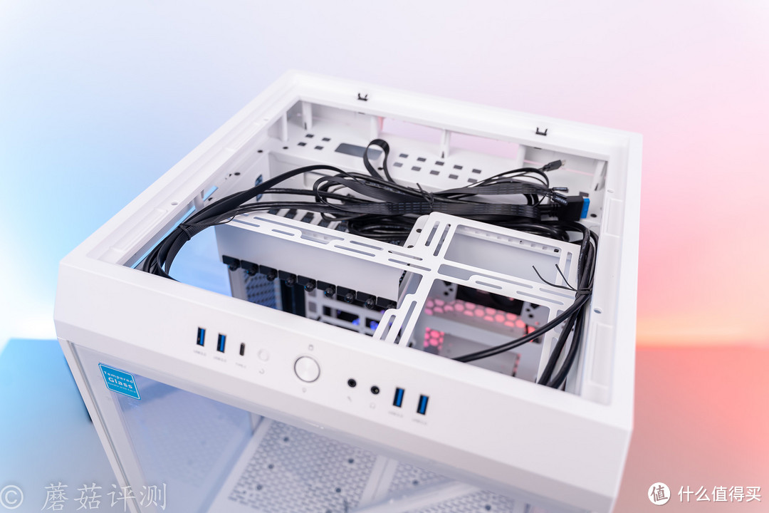 三面侧透,打造桌面“全景房”、Tt(Thermaltake)透视The Tower 500白色国际版机箱 评测