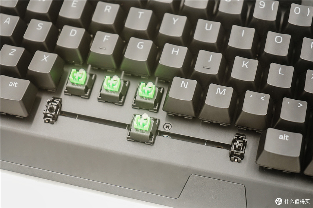 Razer雷蛇+小黄人限量联名款键鼠外设套装的开箱体验