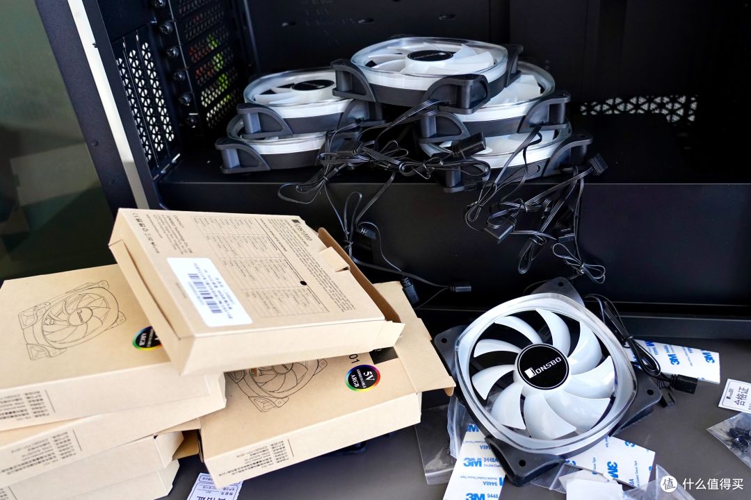 比服务器还大!海盗船7000D全塔机箱RGB装机实战