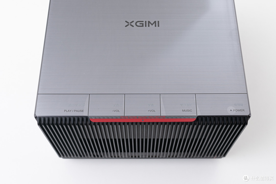 4K投影仪怎么选？灯泡还是LED，对比实测告诉你答案，优派K701-4k VS 极米 RS Pro2