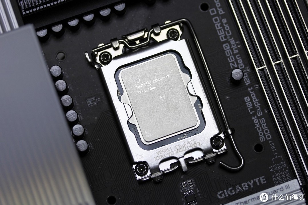 主打价格优势的国产长鑫颗粒内存,金百达DDR4 2666装机实测
