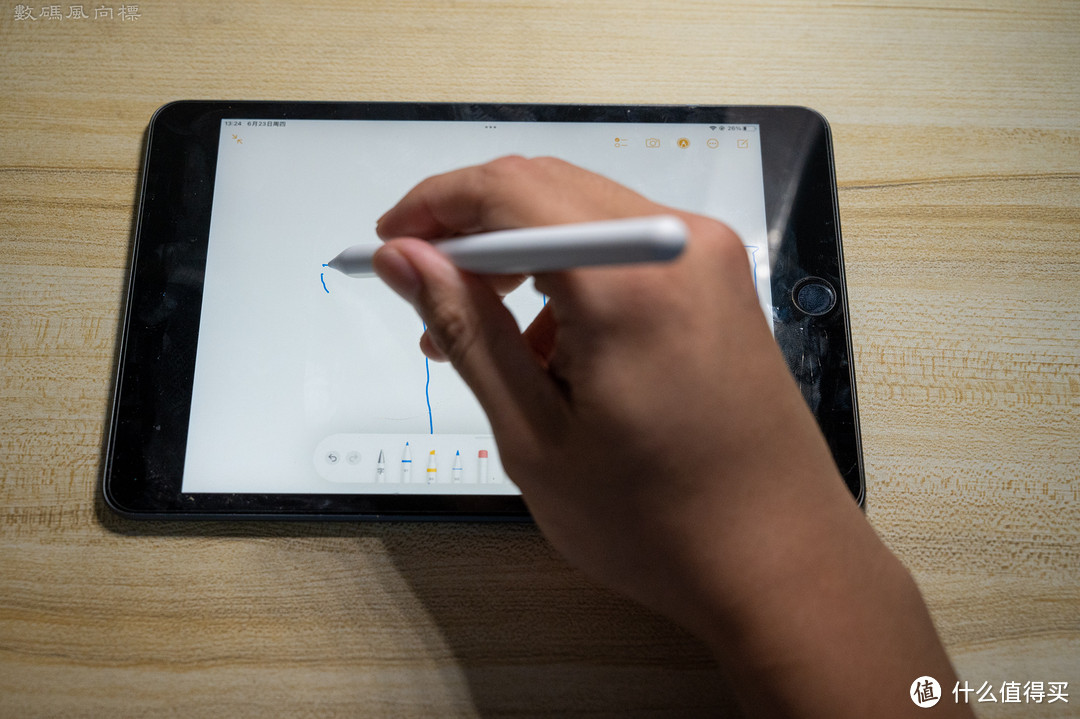 顺滑好用的iPad书写工具，随时拿起就能用，南卡Pencil上手