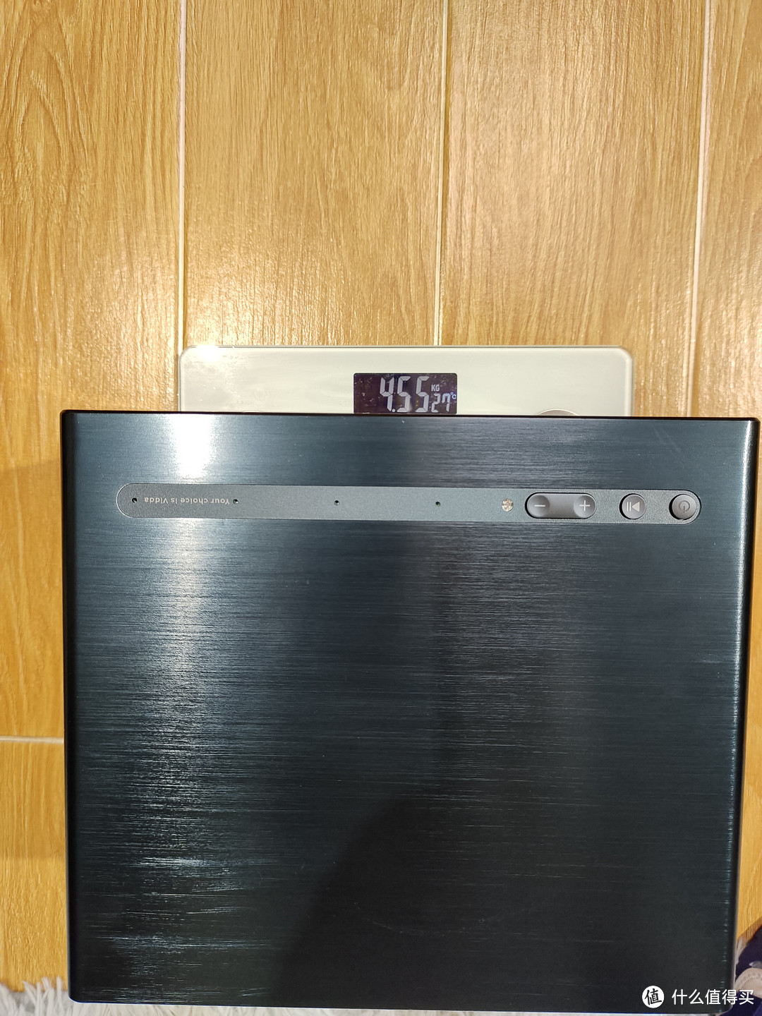 ▲重量：Vidda C1 4.55kg