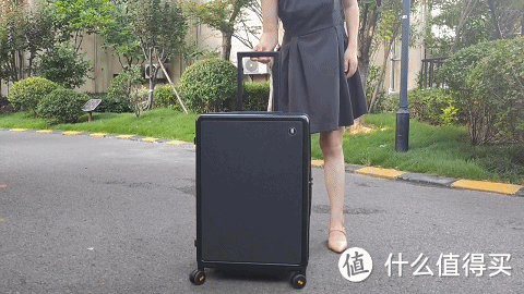 商务行李箱评测：地平线8号城市脉搏系列商务旅行箱，轻薄耐用颜值高，出行倍有面儿！