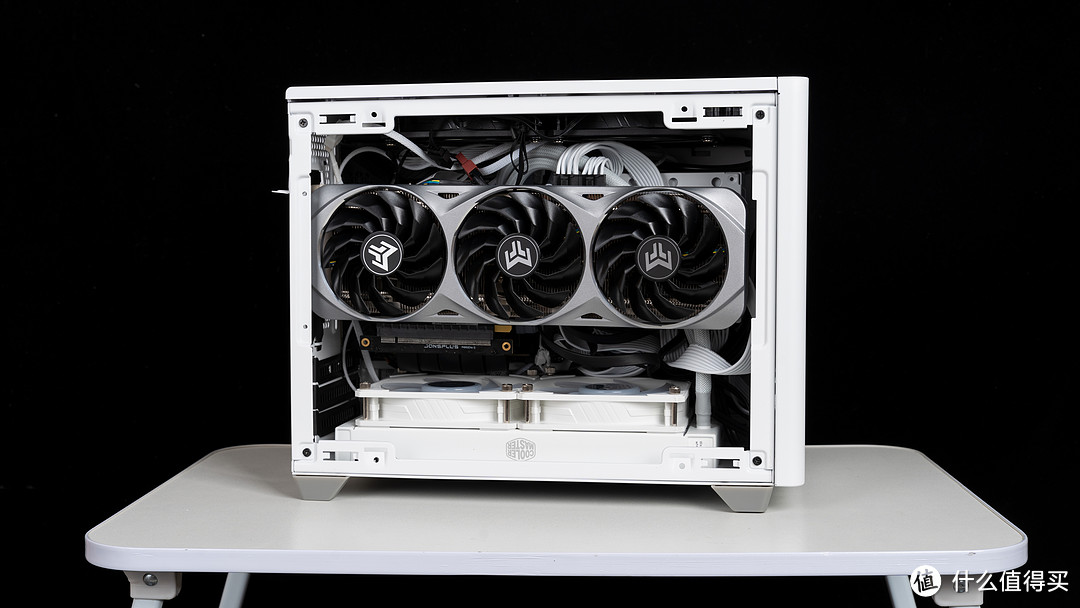 酷冷至尊终于推出SFX白色电源，用NR200P打造了一台ITX白色系全家桶主机