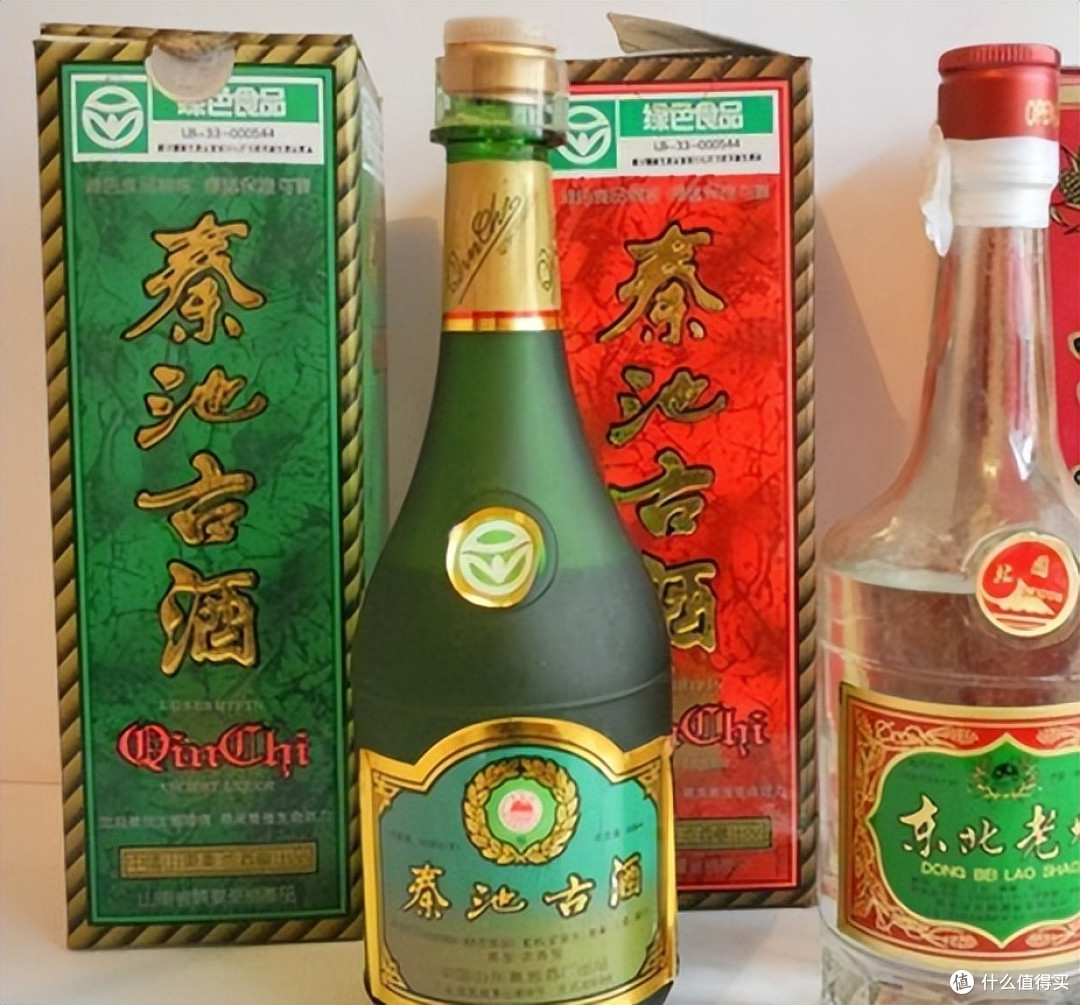 竞标,孔府宴酒狂甩3000万,拿到了央视首届标王,之后,秦池酒也参与其中