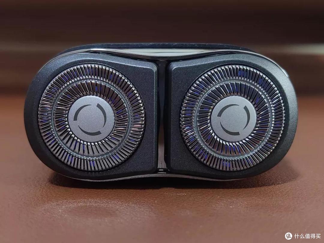 精巧金属机身、强劲性能：米家S600电动剃须刀体验