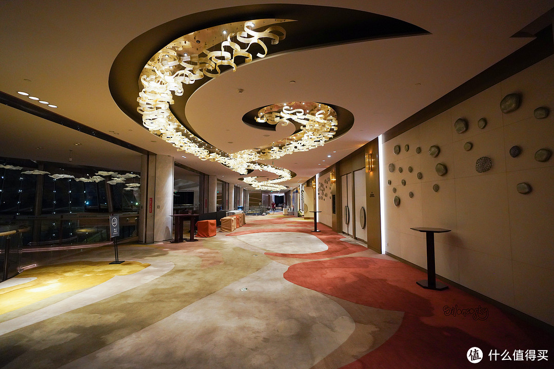 城市:山东,青岛地址:黄岛区,太行山路1号开业:2016年风格:商务服务