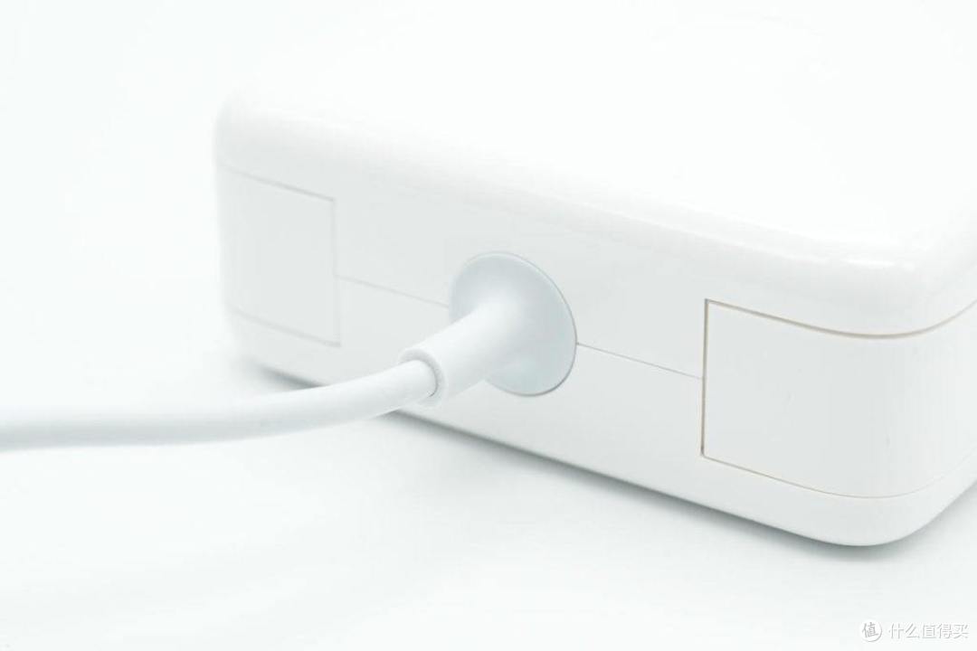 拆解报告：Apple苹果60W MagSafe充电器A1344