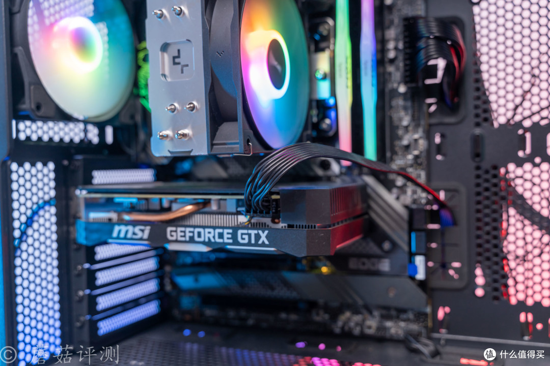 散热、颜值、便利性,全方位进步、九州风神(DEEPCOOL)玄冰400幻彩V5散热器 评测