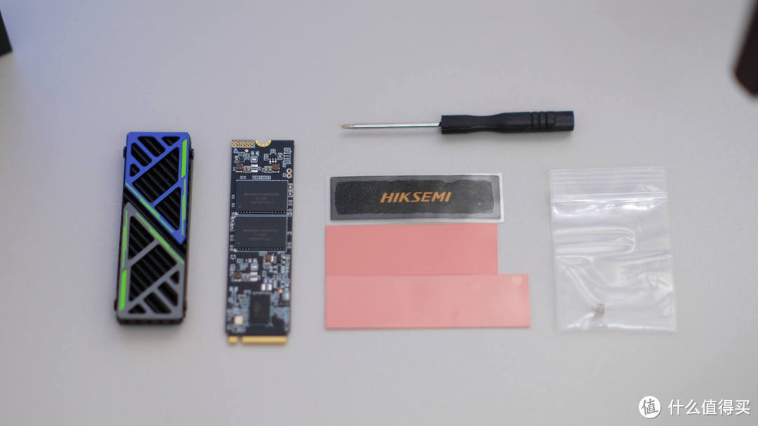 PCIe 4.0普及浪潮来袭,海康存储C4000ECO 固态硬盘 开箱评测