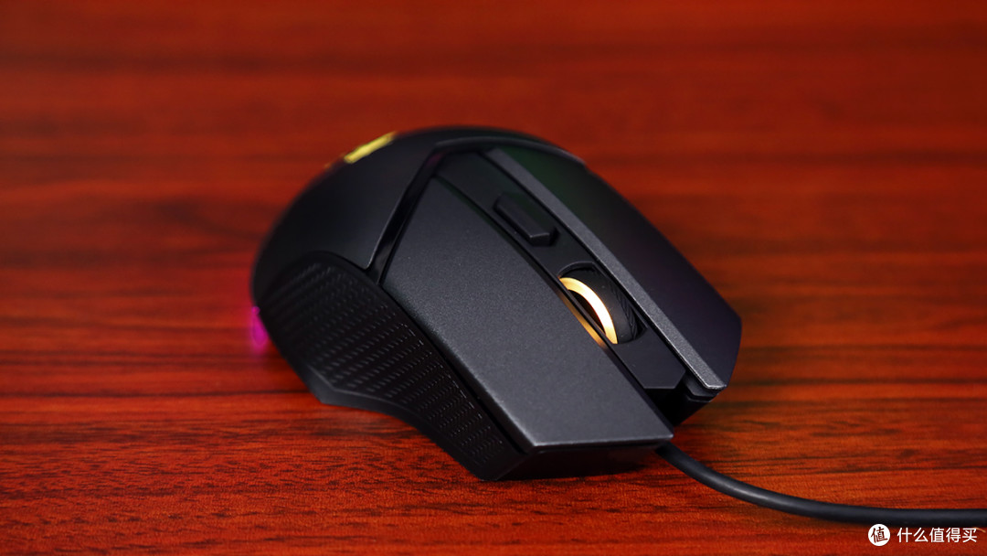 微星CLUTCH GM20 ELITE游戏鼠标评测:性能升级,手感出众