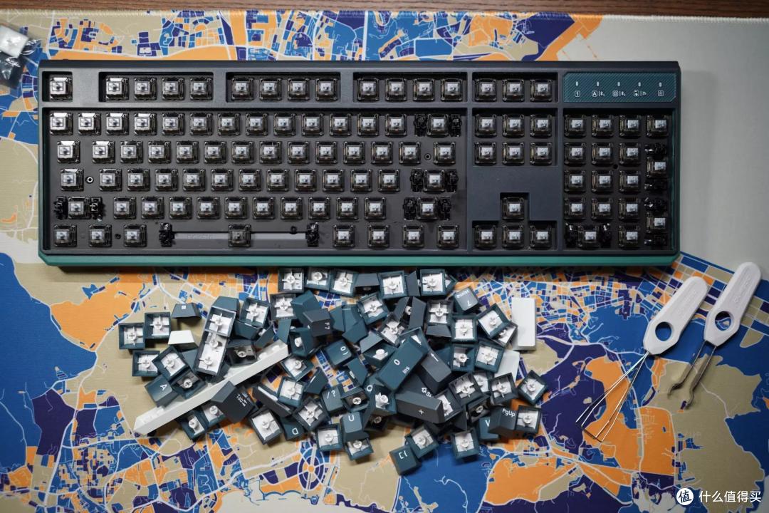 可玩性和实用性兼具,轴体可拔插的新作,杜伽K610W无线三模机械键盘新品体验