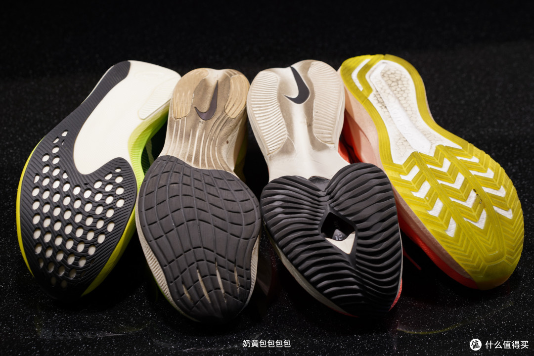 在阿迪达斯亚瑟士耐克和索康尼的顶级碳板竞速鞋上碳板如何设计又各自