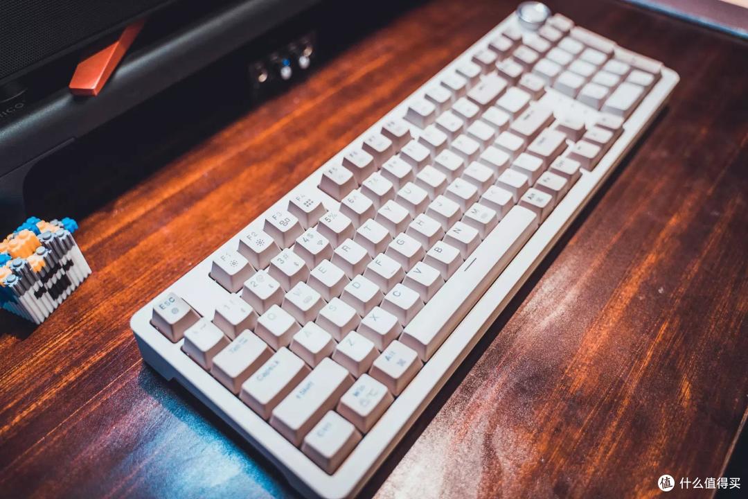 要素过多:贱驴 RS2 机械键盘