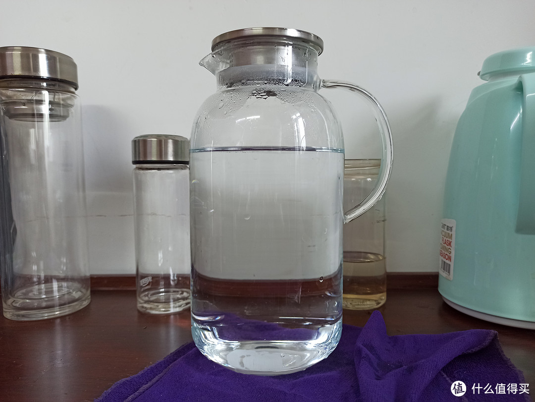 夏天就要多喝水，晶莹通透的2.5升大容量玻璃壶开箱。