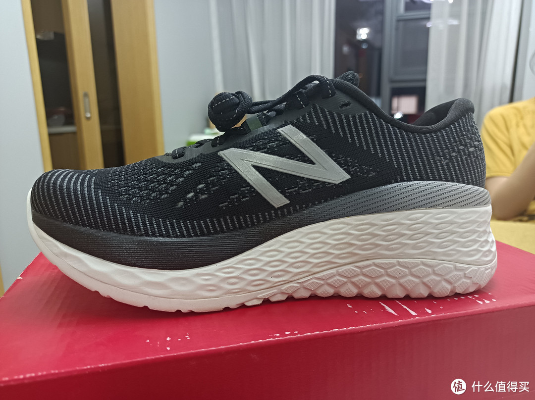 160元购买160美金的旗舰款缓震跑鞋——New Balance Fresh Foam More v1开箱