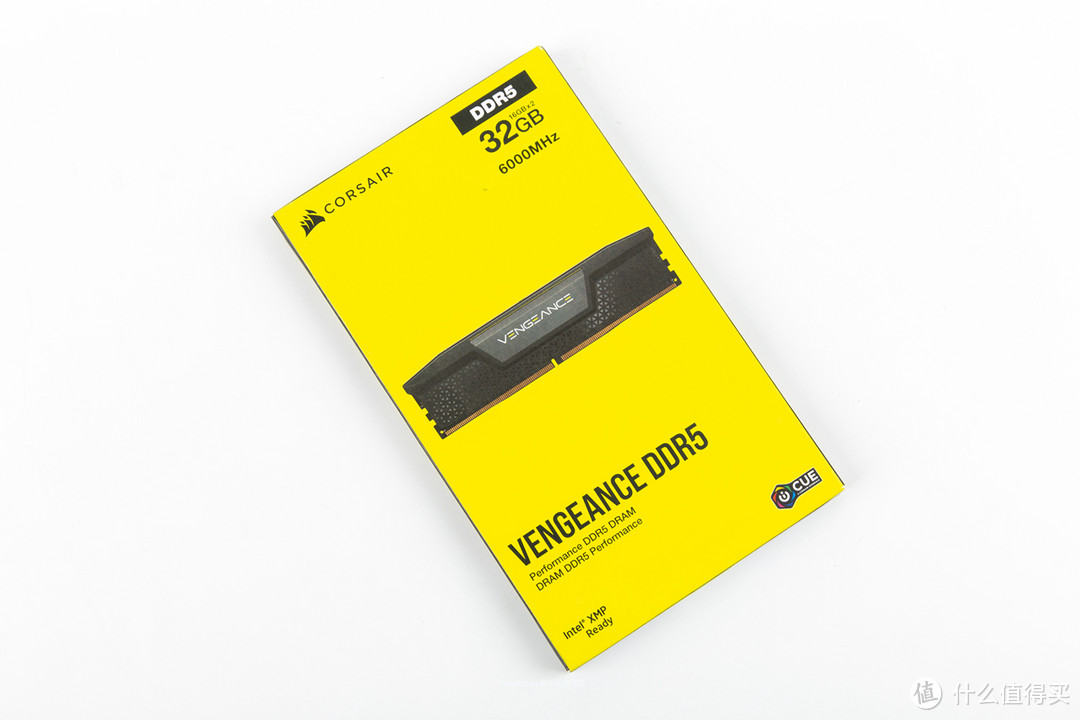 本次使用的内存是美商海盗船的复仇者系列内存，DDR5 频率6000、时序 C36-38-38-76 、XMP电压1.25V。海盗船的复仇者系列一直是性价比的代名词，只是目前DDR5普遍偏高，但如果横向比较也就知道这款频率和时序下自然性价比高了