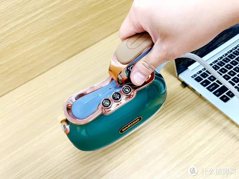 大宇小星斗熨烫机|轻奢复古,高效熨烫